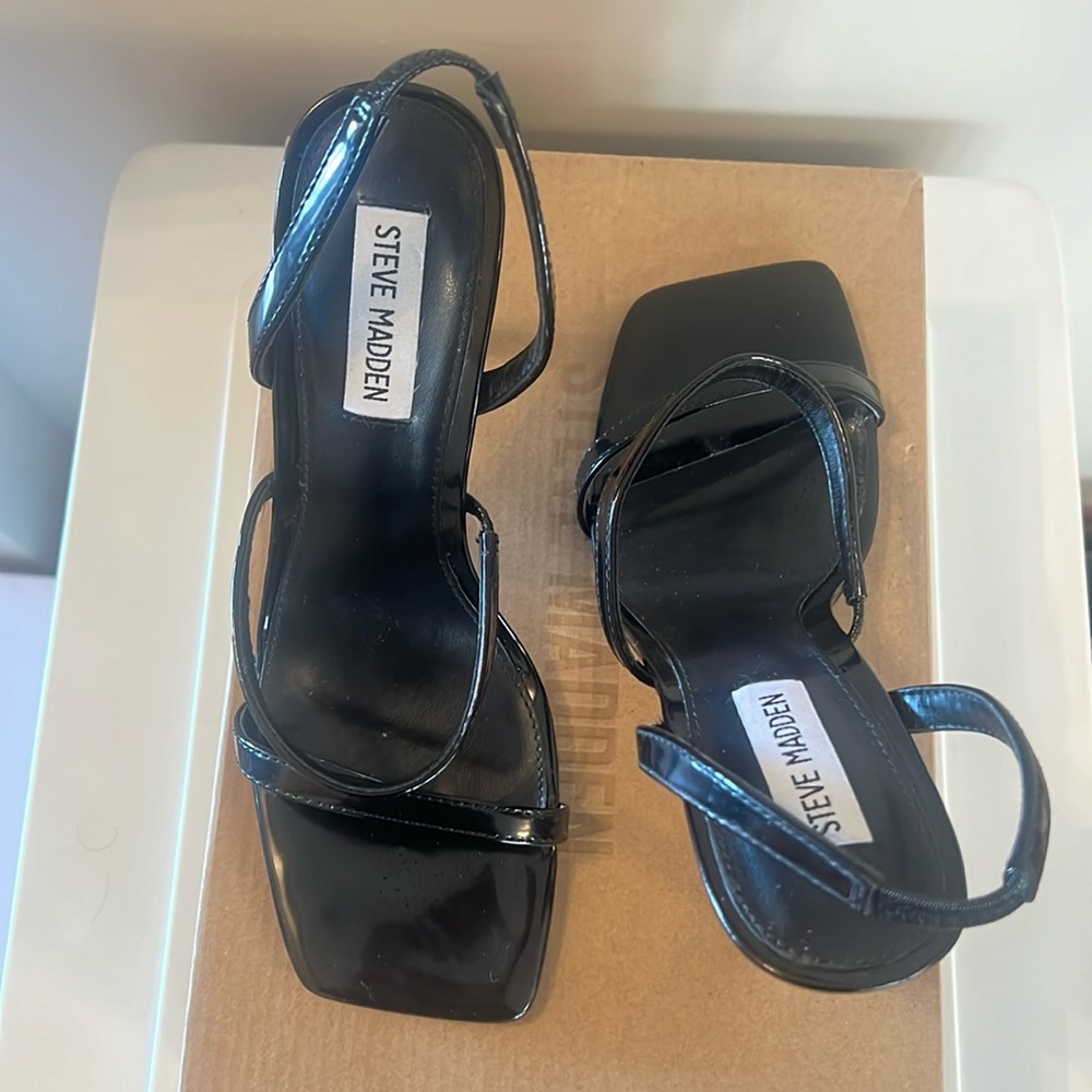 Black patent strappy sandals